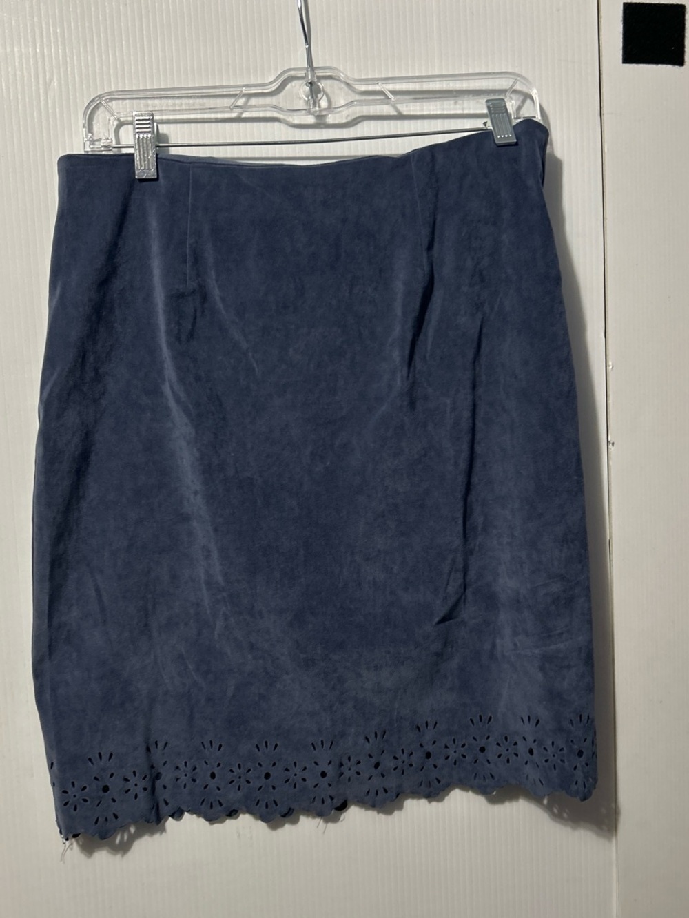 Giorgio Fiorelli Navy Laser-Cut Hem Pencil Skirt